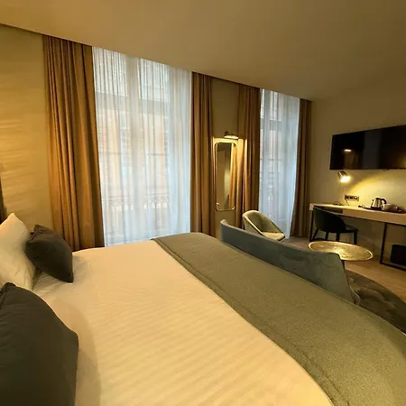 Mercure Hotel 4*