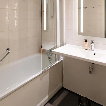 Mercure 4*